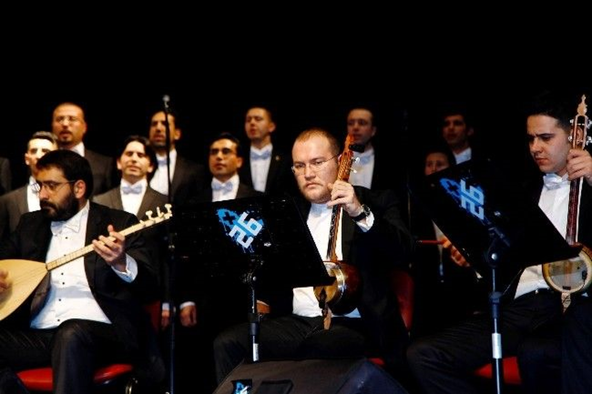Türk Dünyası THM Korosu Afyonkarahisar\'da Sahne Aldı