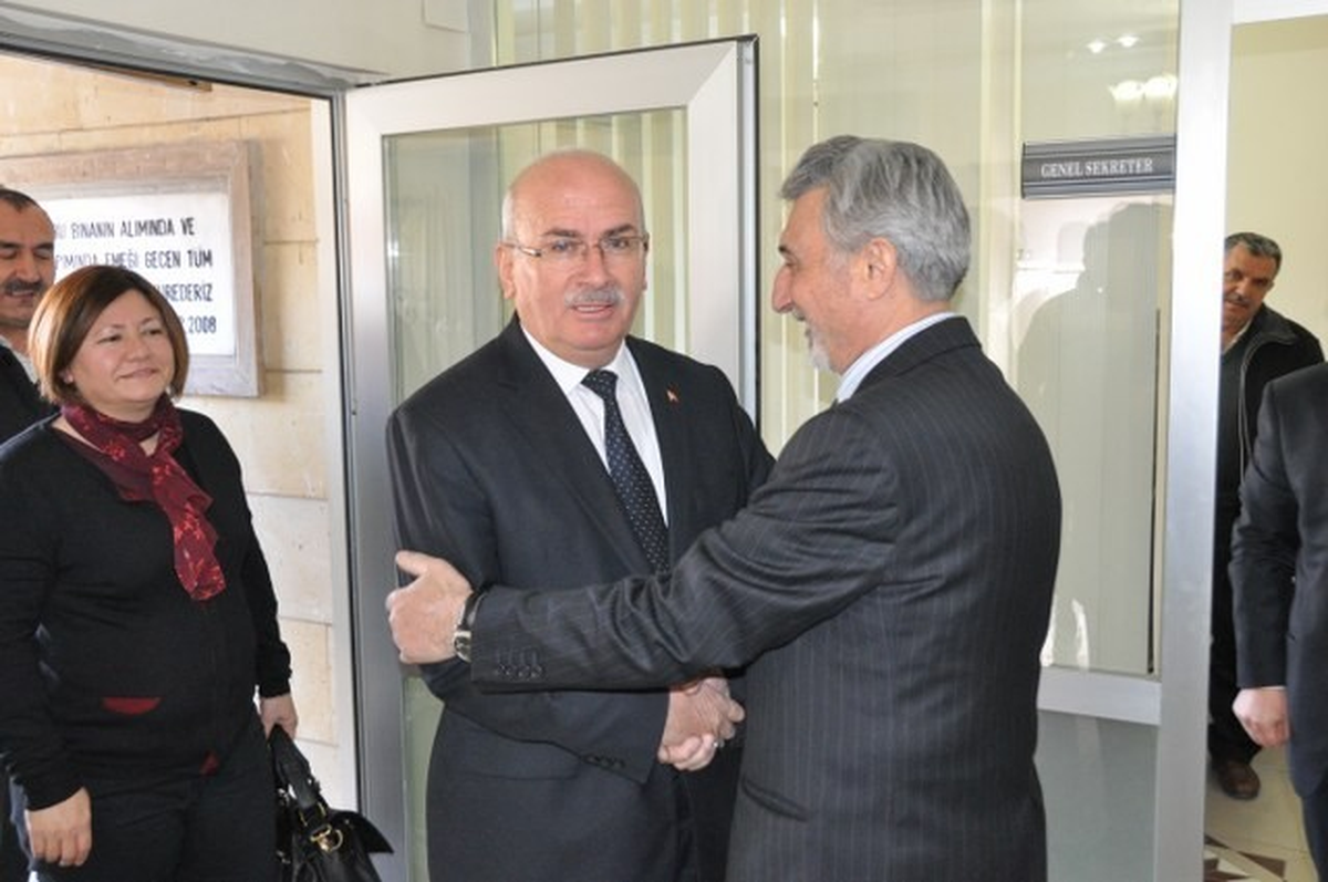 Ürgüp Belediye Başkanı Fahri Yıldız Ürgüp Esnaf ve Sanatkarlar Odasını Ziyaret Etti