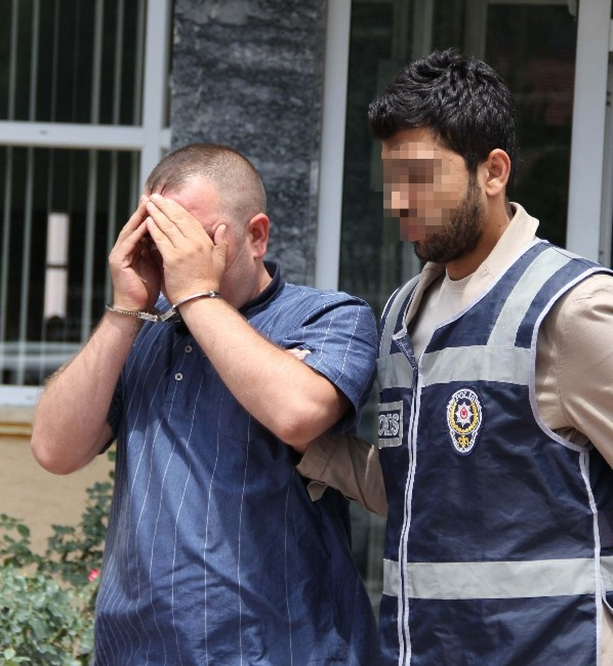 Uyuşturucu Ticaretine 6 Yıl 3 Ay Hapis