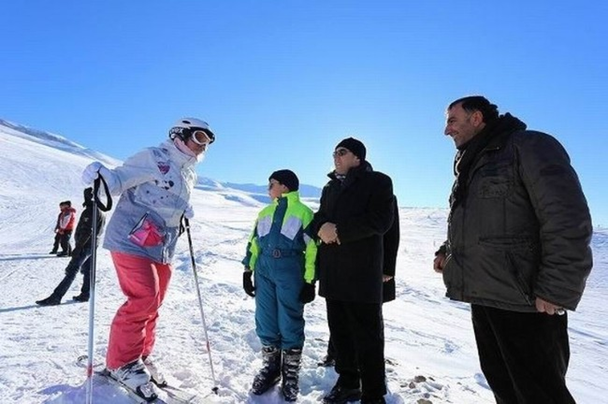 Vali Akdemir Ergan Dağı Kayak Merkezi\'ni Gezdi