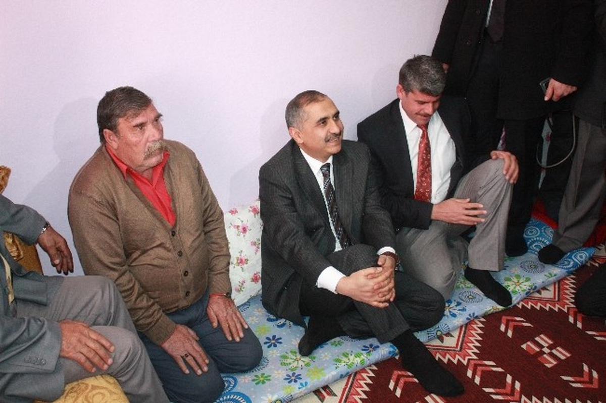 Vali Koçak Romanlarla Bir Araya Geldi