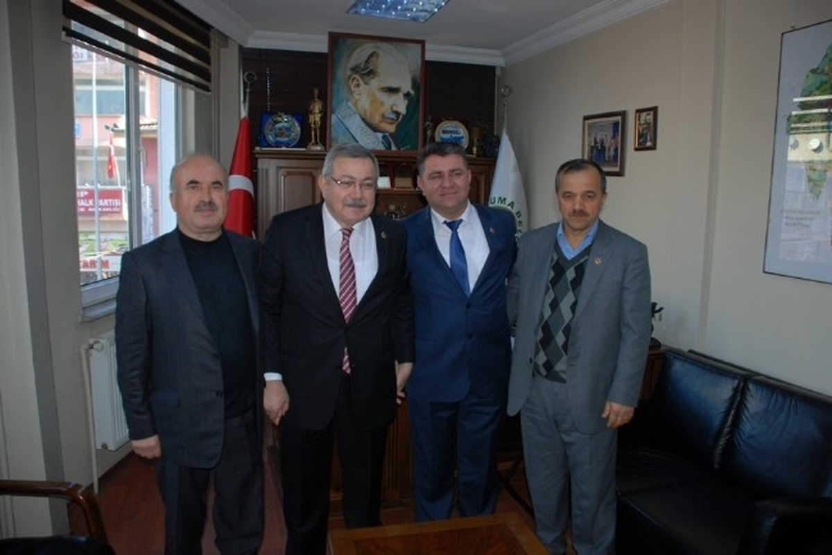 Yeni Muhtarlar Derneği Başkanı Kalembaşından Başkan Gülşen\'e Ziyaret