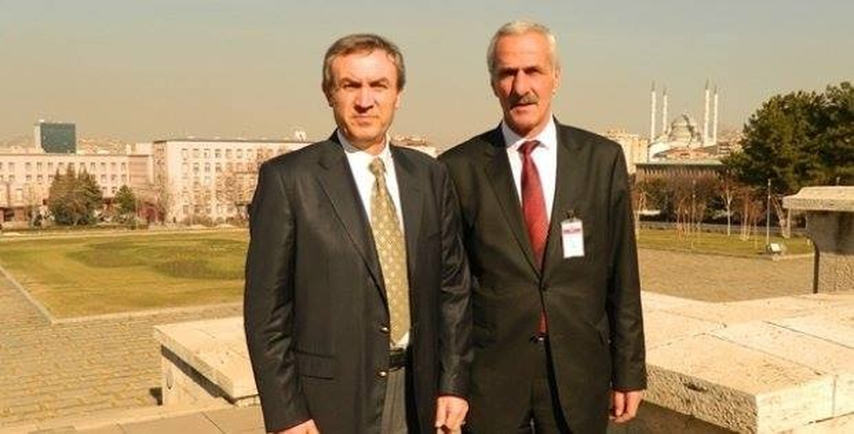 Adaylığını Merhum Türkeş\'in Mezarı Başında Açıkladı