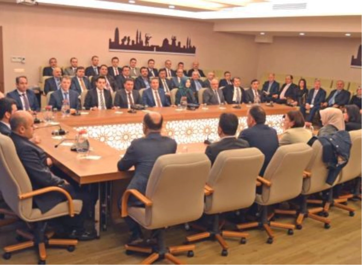 AK Parti Bursa İl Başkanlığının Yeni Yöneticileri Tanıtıldı