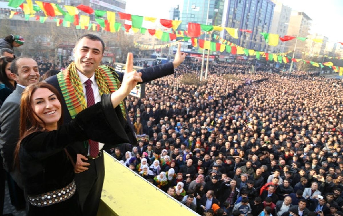 Bdp Seçim Lokallerini Şölenlerle Açıyor