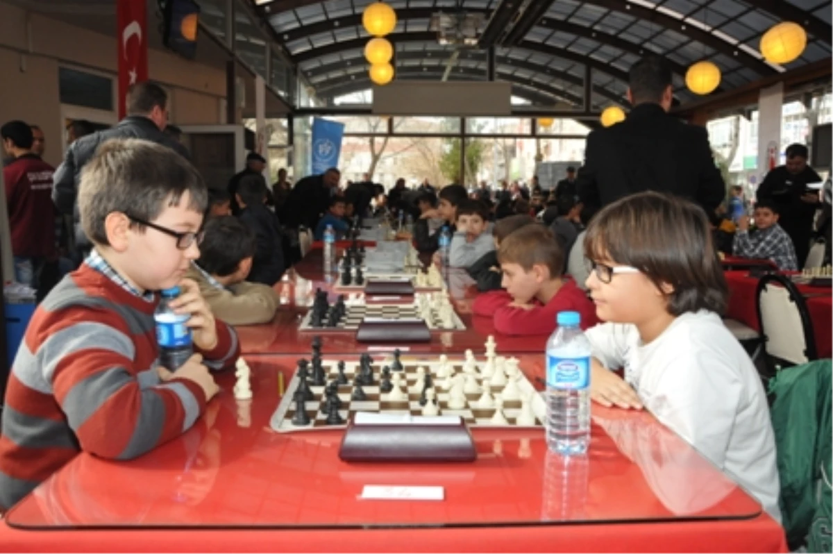 Çan\'da Satranç Turnuvası Başladı