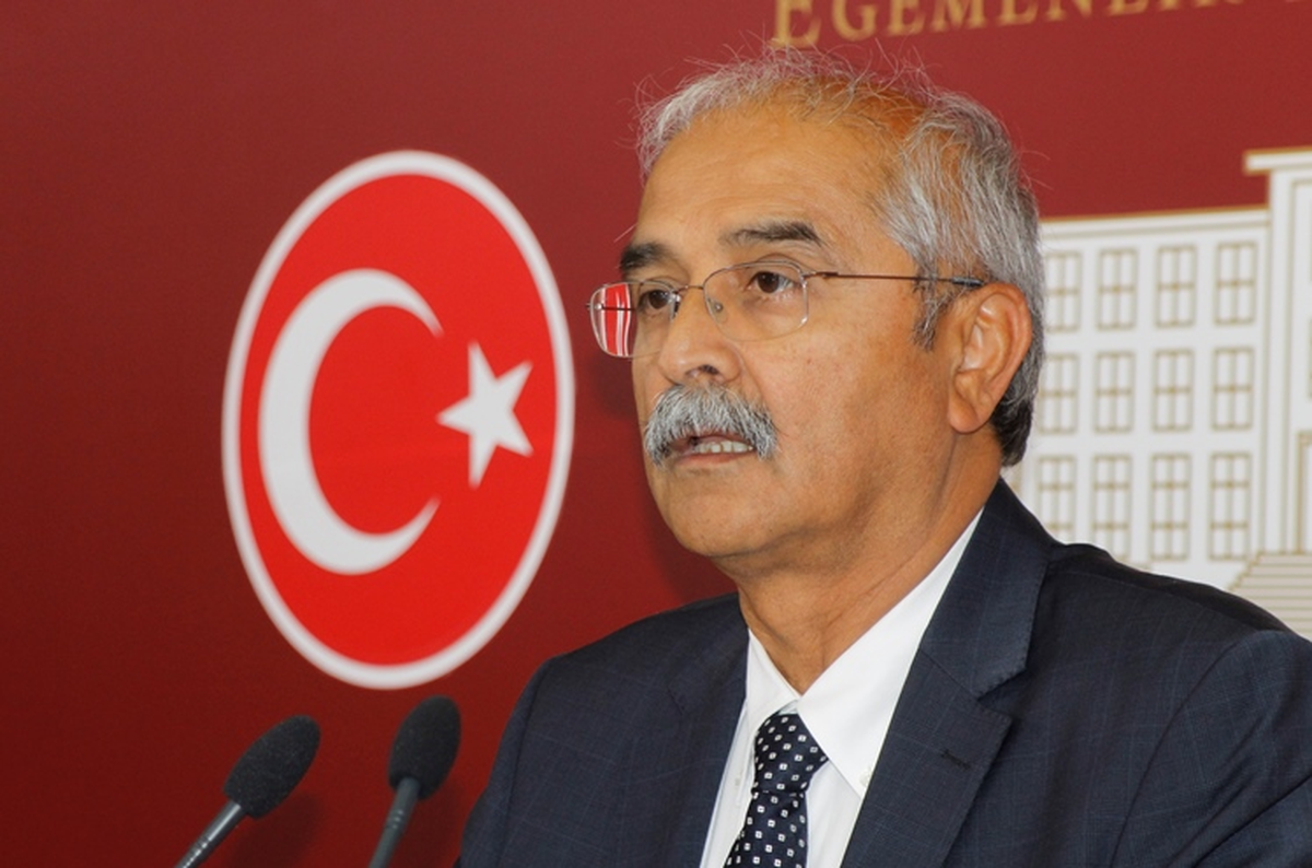 CHP\'li Demir: Biz Doktor Efendiler İsek Kendisi de Baş Efendidir