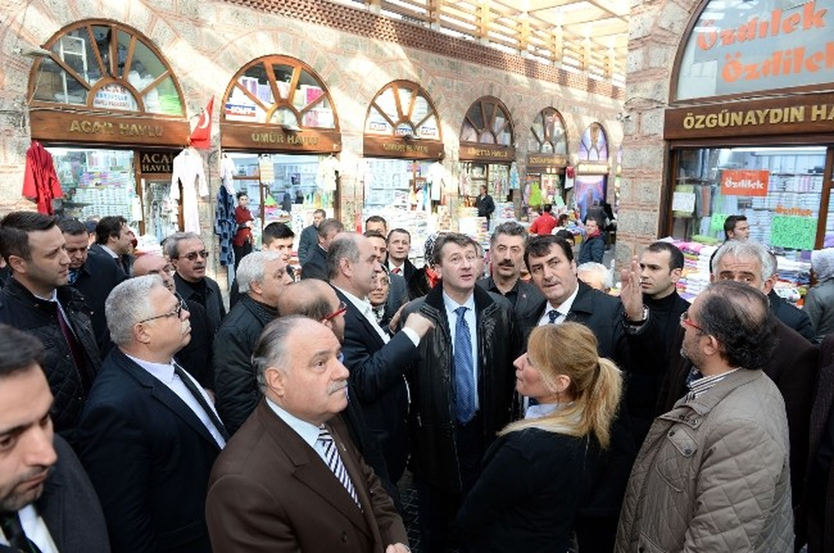 Dündar\'dan Çarşı Ziyareti