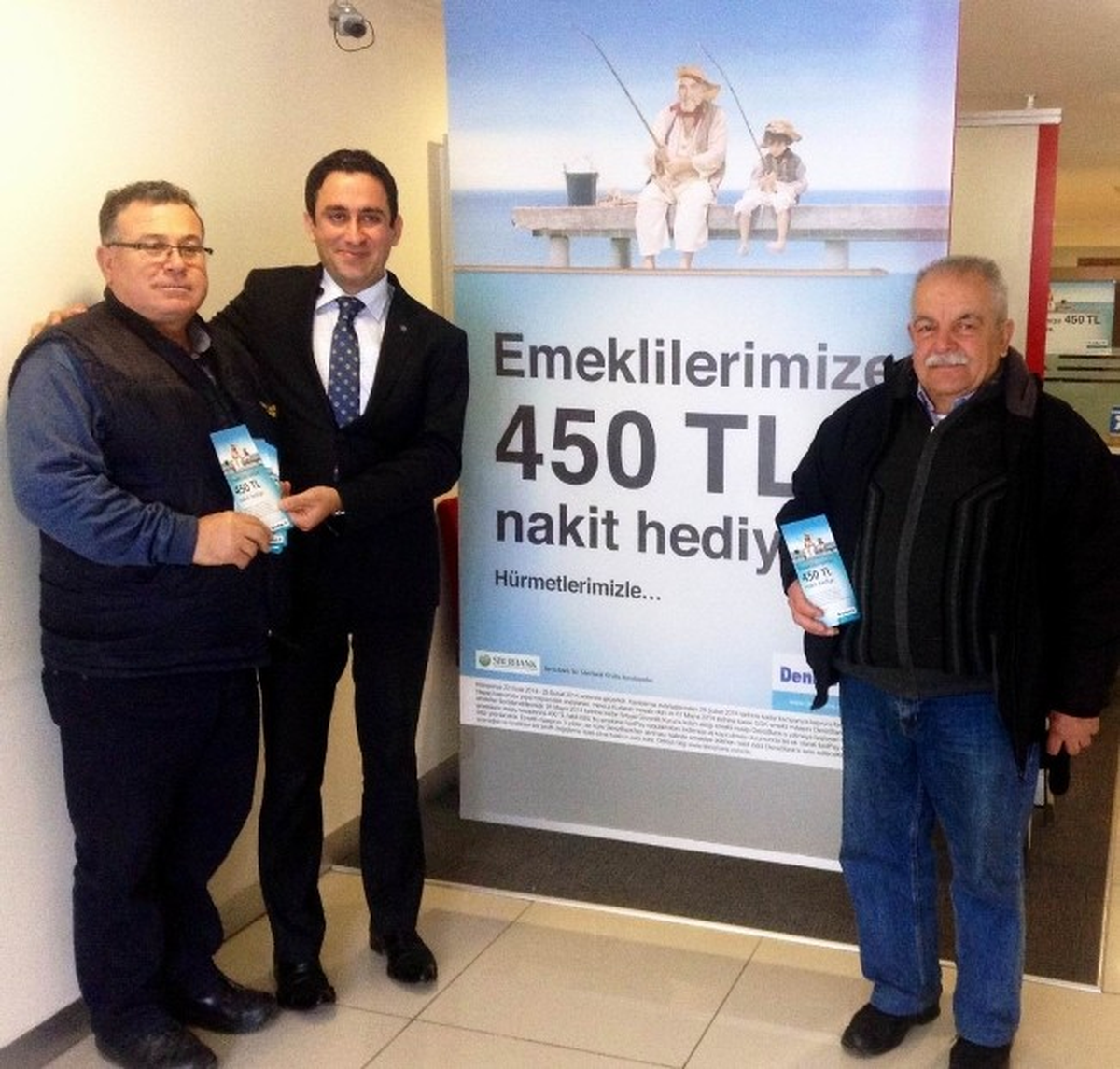 Edremit\'te Bankadan Emeklilere Nakit Ödül Fırsatı