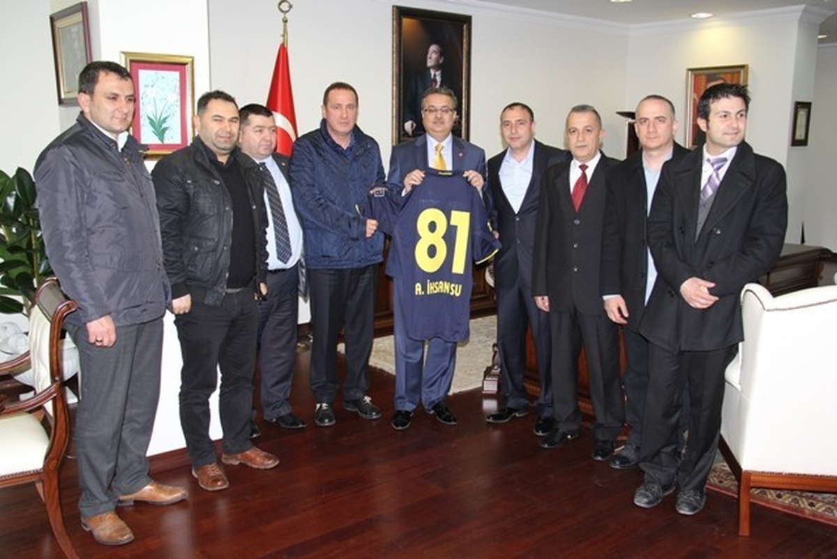 Fenerbahçeliler Derneğinden Valiye Ziyaret