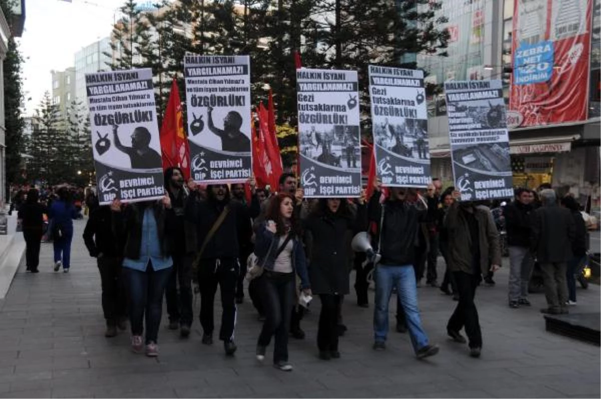 Antalya\'da Gezi Tutukluları İçin Özgürlük Yürüyüşü