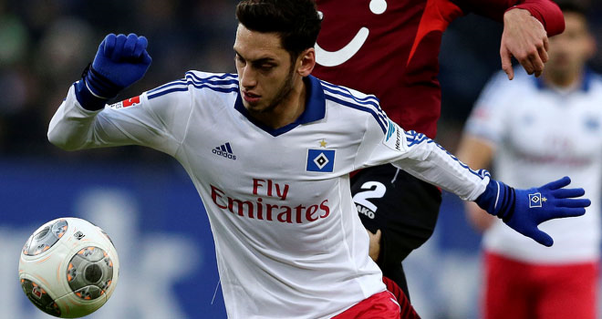 Hakan Çalhanoğlu Uzattı