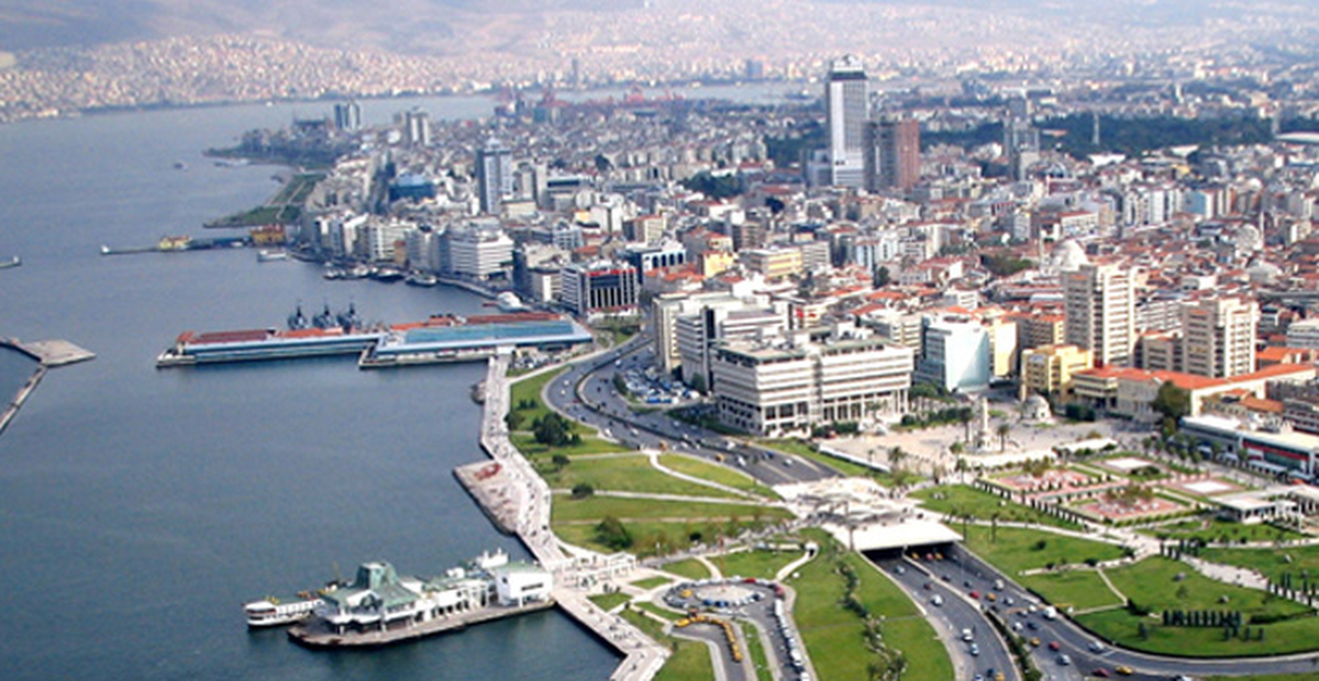İzmir Batılı, Modern, Yaratıcı, ve Arkadaş Canlısı Bir Kent