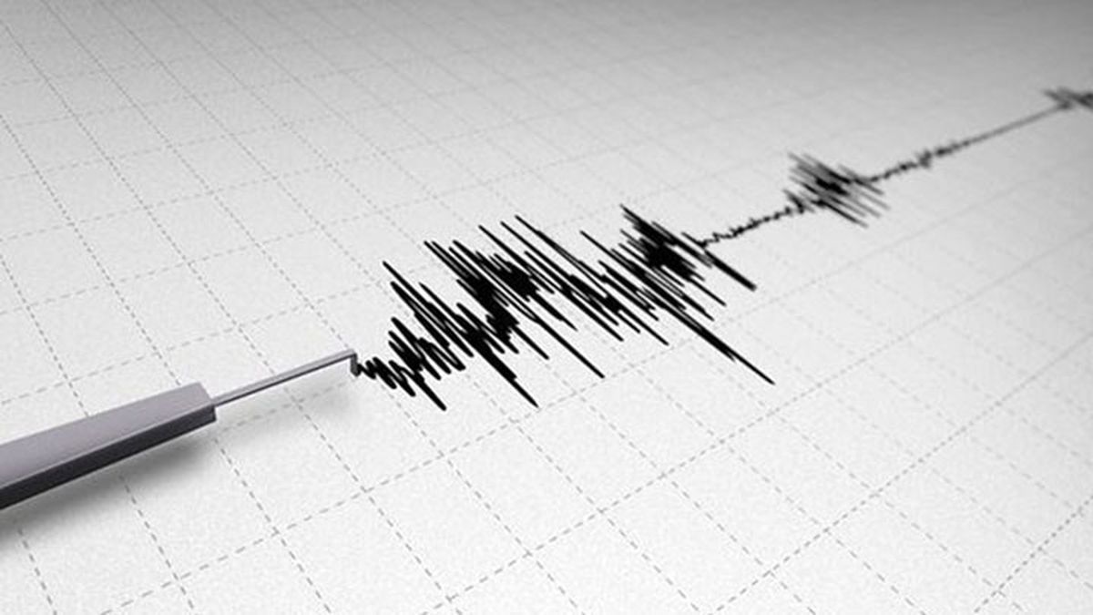 İzmir\'de 3,2 Büyüklüğünde Deprem
