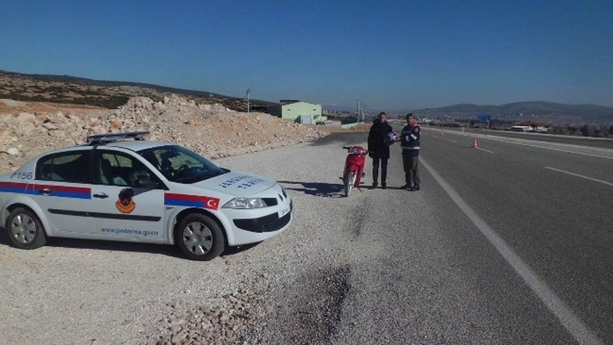 Jandarmadan Motosiklet Sürücülerine Kask