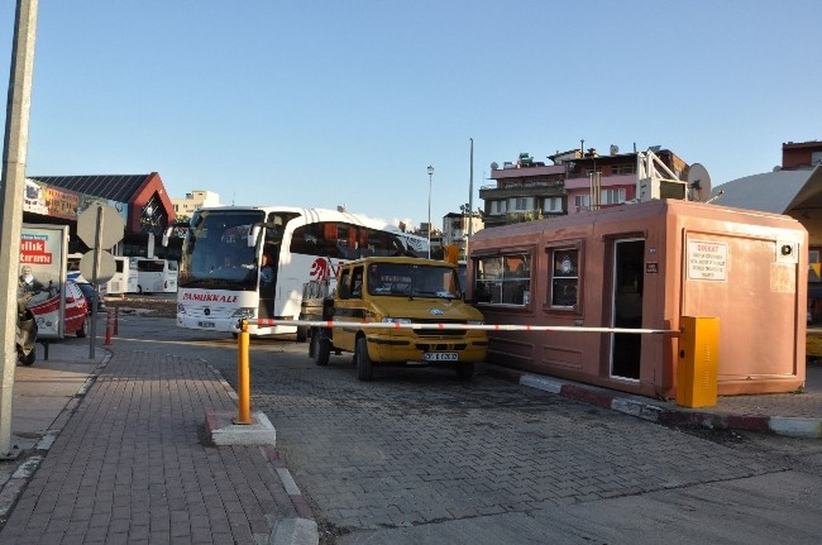 Nazilli Terminali İçerisine Betonlama Çalışması Yapıldı
