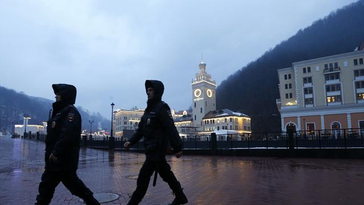 Rusya\'da Eşcinsellere Saldırılar Kamerada