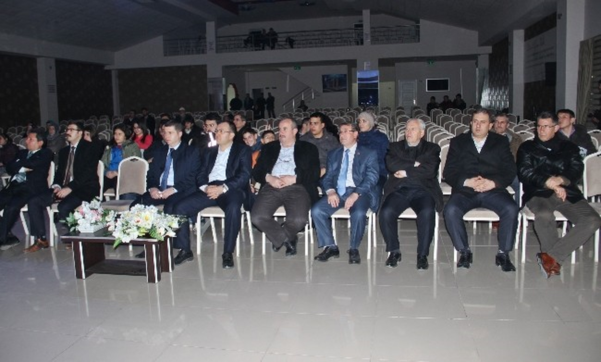 Para\' Oyunu Çan\'da Sahnelendi
