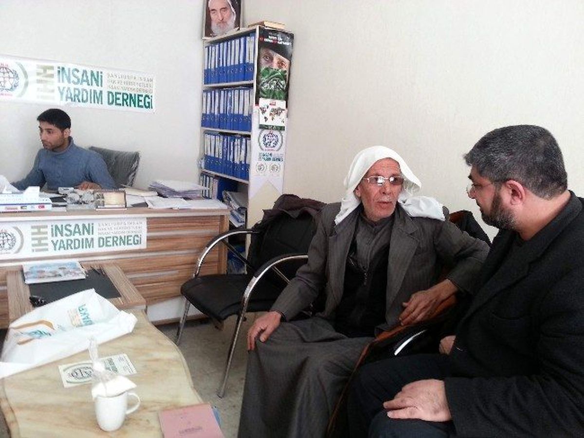 Suriyeli Kürtlerden İHH\'ya Teşekkür Ziyareti