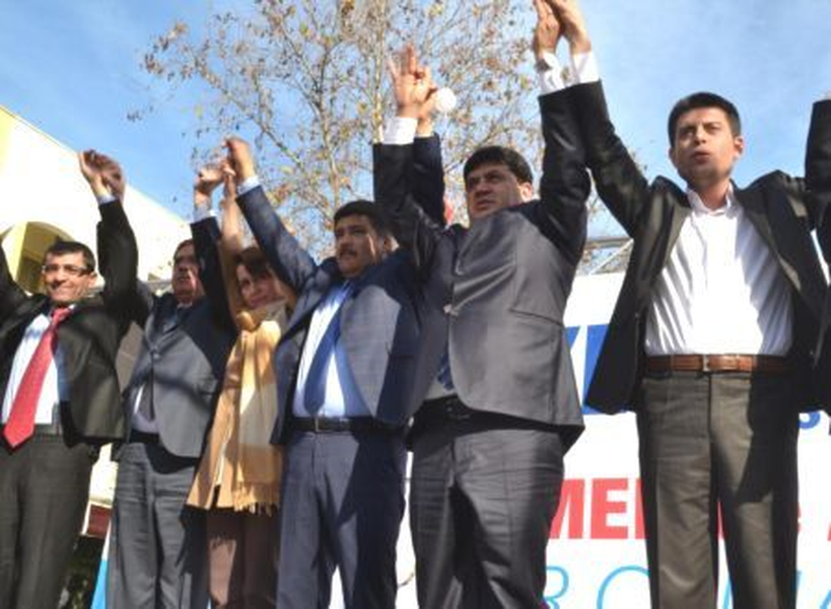 MHP Antalya Büyükşehir Adayı, Seçim Bürosu Açılışına Katıldı