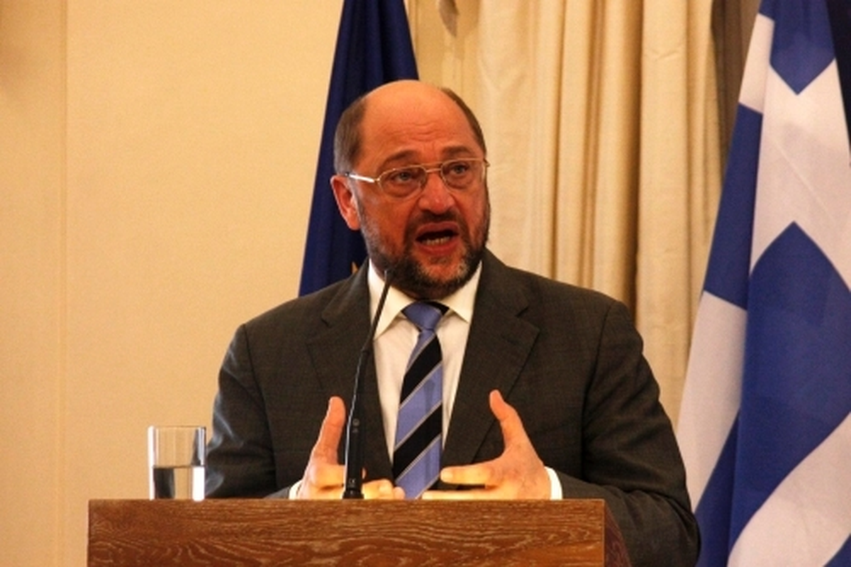 AP Başkanı Schulz: İnternet Yasası Geri Adım