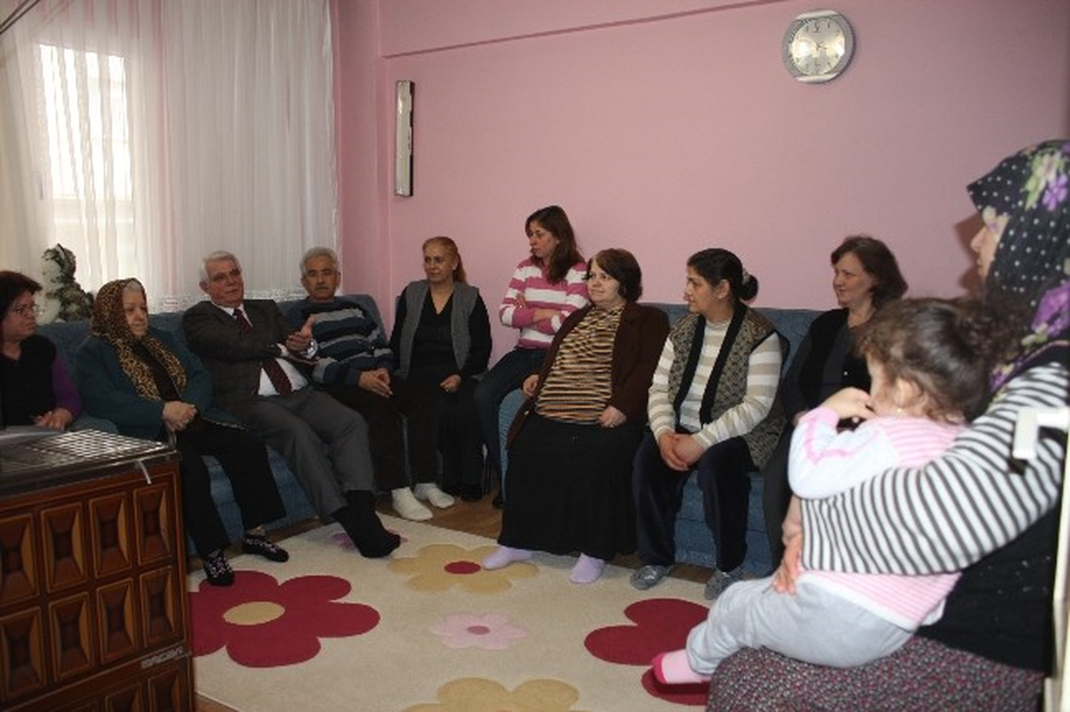 Başkan Sedefçi\'nin Ev Ziyaretleri Sürüyor