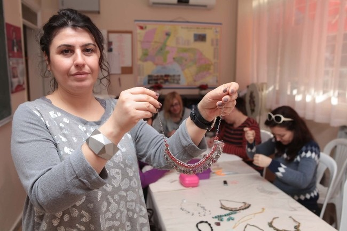 Bayraklı\'da Kazandıran Kurslar