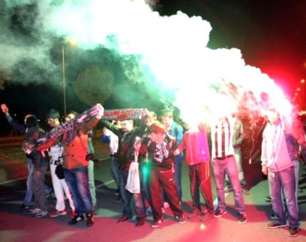 Beşiktaş\'a Gaziantep\'te Coşkulu Karşılama