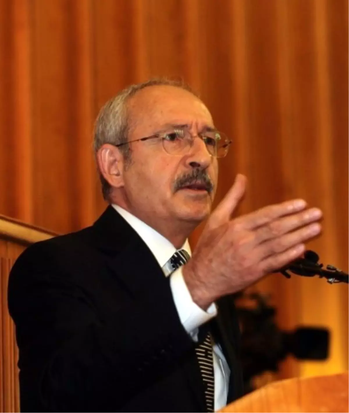 Kılıçdaroğlu İzmir\'den Hükümete Yüklendi