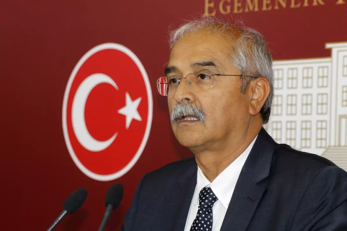 CHP\'li Demir, TBMM Başkanlığına Basın Toplantı Salonu İçin Dilekçe Verdi