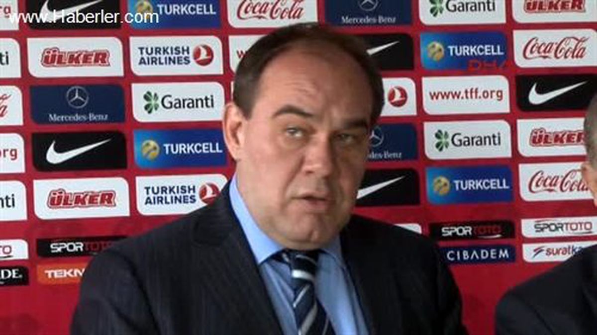 Demirören ve Terim, Riva\'da Medya Kuruluşlarının Spor Müdürleriyle Bir Araya Geldi