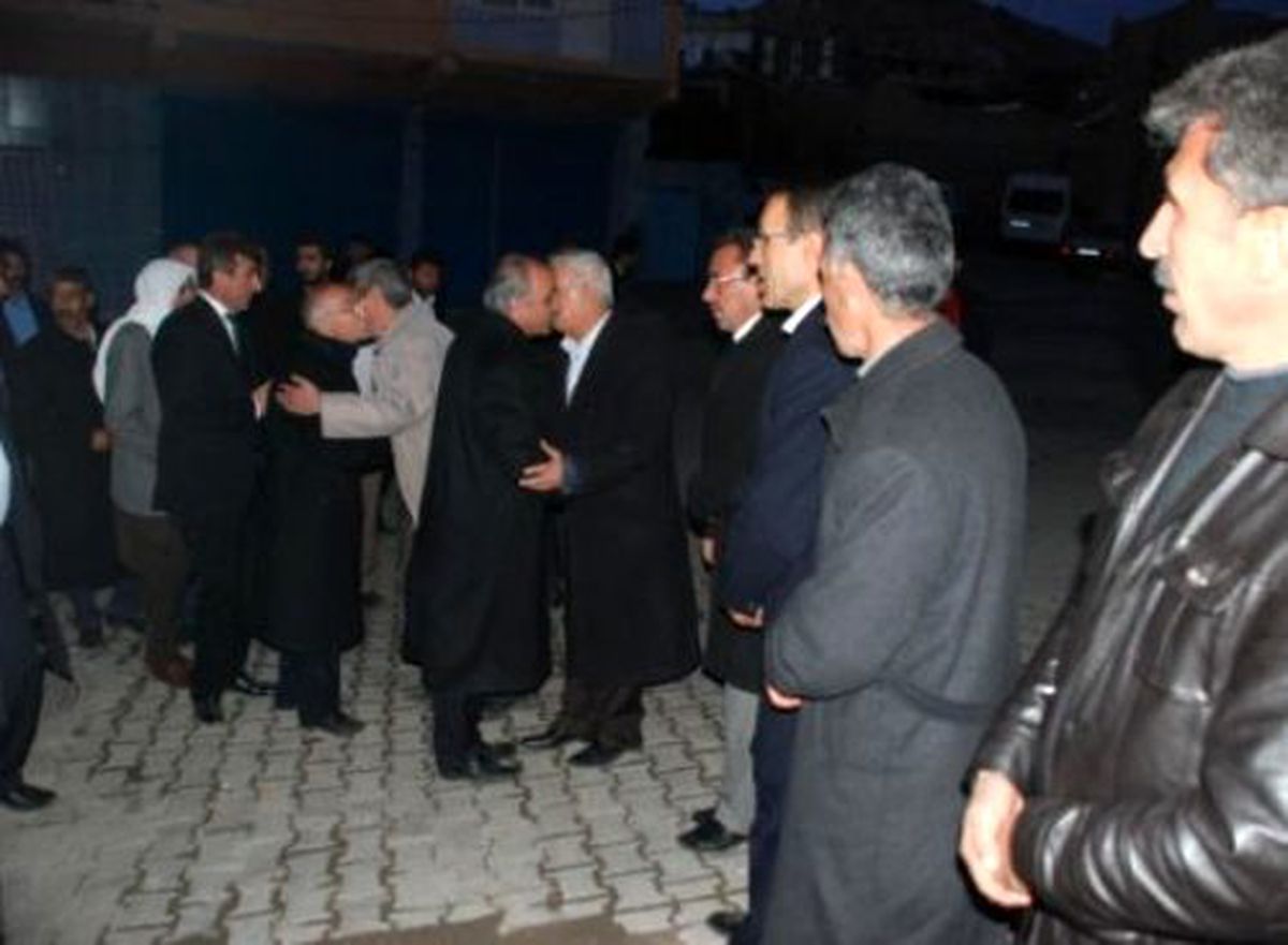 Derik\'te AK Parti Seçim Bürosu Açıldı