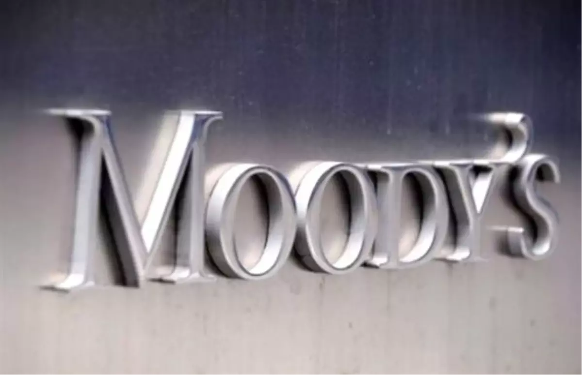 Moody\'s: En Büyük Darbeyi TL Aldı