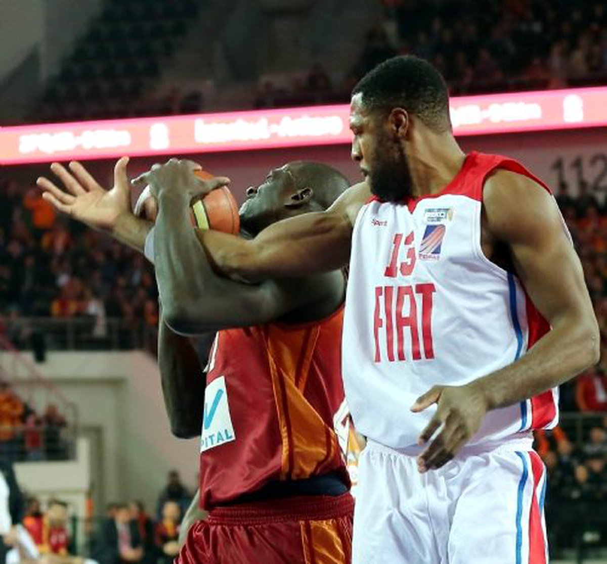 Cimbom Yarı Finalde