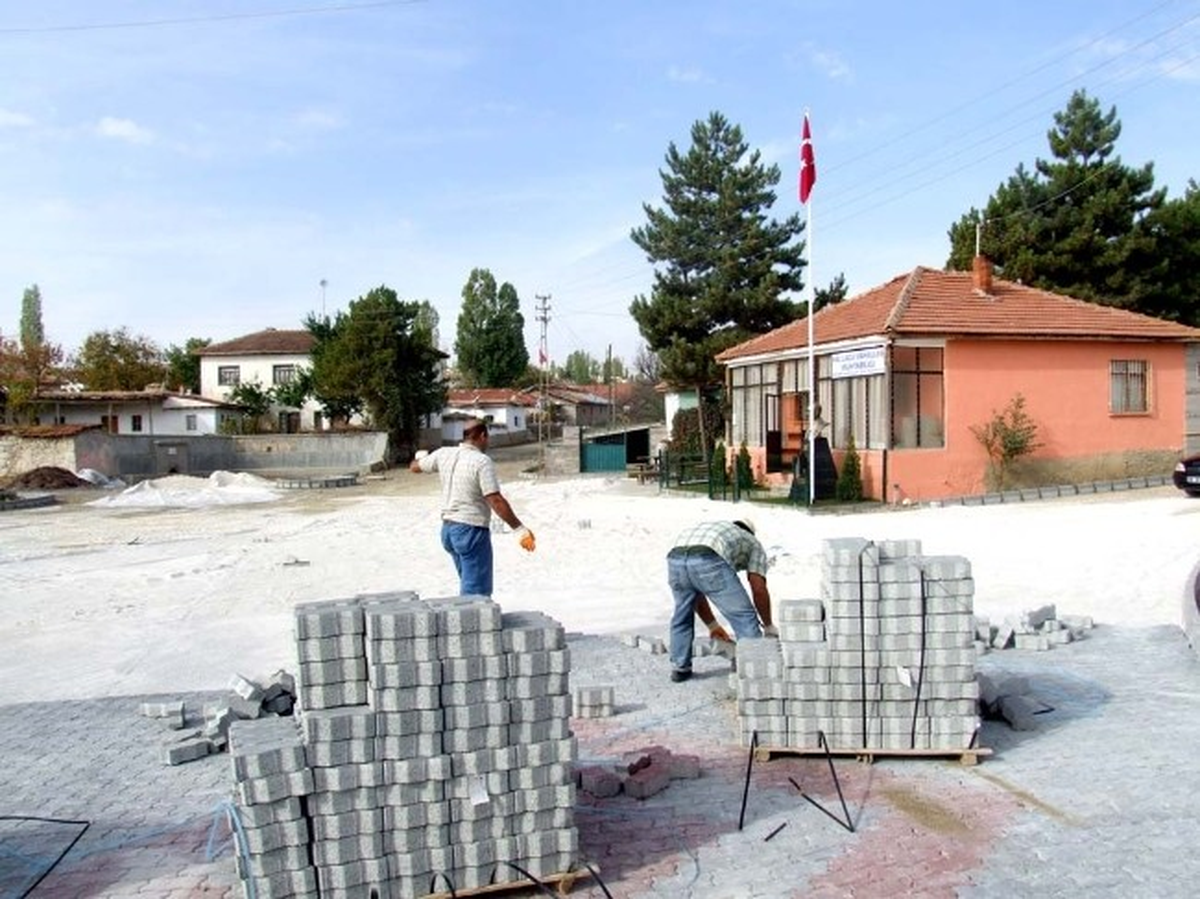 Gölbaşı Sokakları Kaldırımlarına Kavuştu