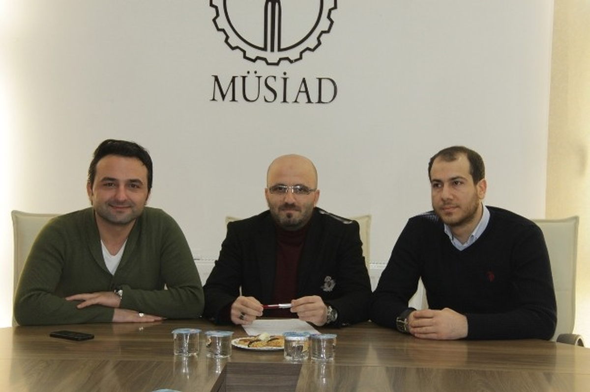 İnegöllü Mobilyacılar İsmob\'dan Memnun