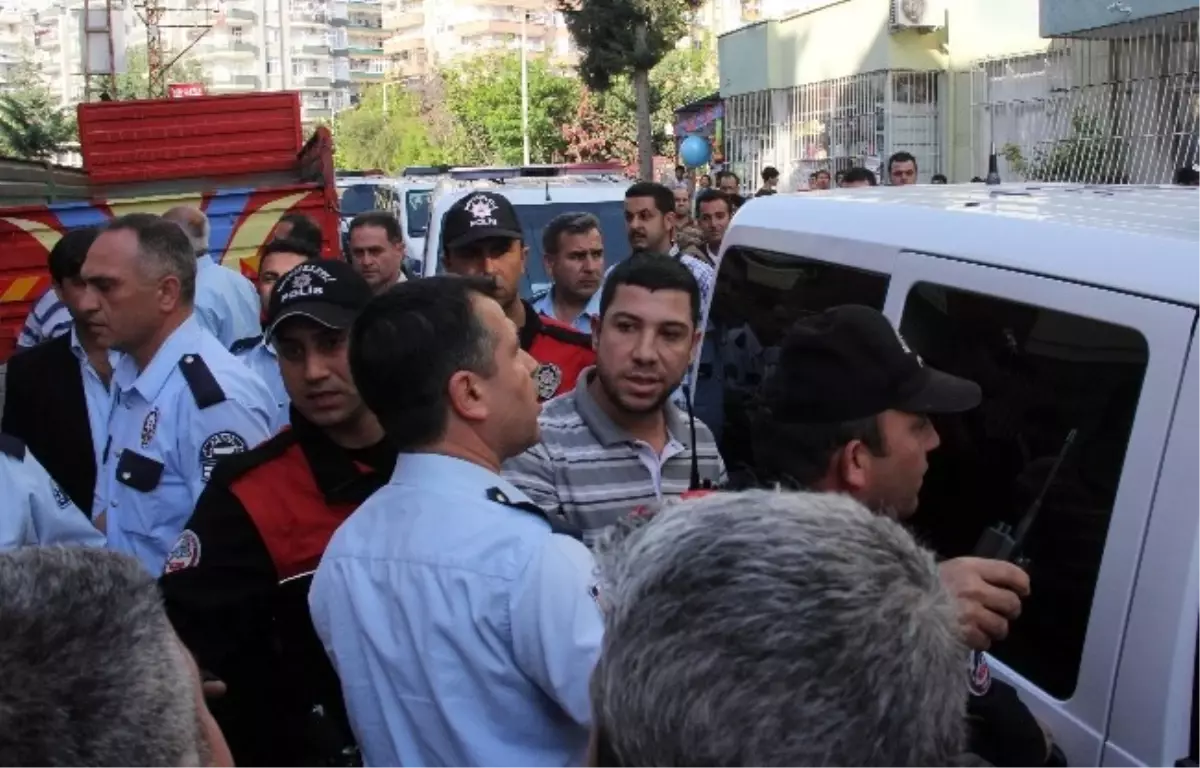 Mahallelinin Linç Etmek İstediği Dayakçı Kocadan, Eşi Şikayetçi Olmadı