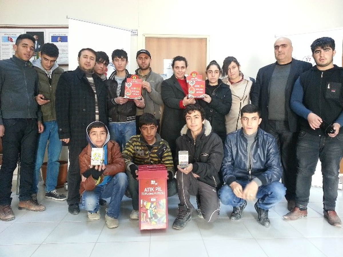 Süphan Gençlik Merkezi\'nden Pil Kampanyasına Destek