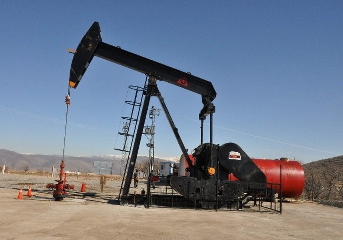 Vali Aydın\'dan Eruh\'ta Çıkan Petrolle İlgili Açıklama