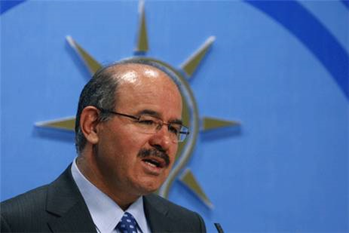 AK Parti Genel Başkan Yardımcısı Çelik Van\'da