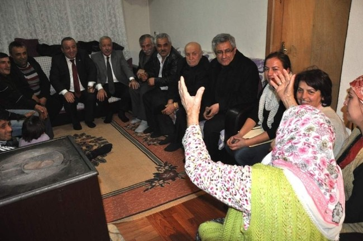 Akdemir, Seçim Gezilerini Sürdürüyor