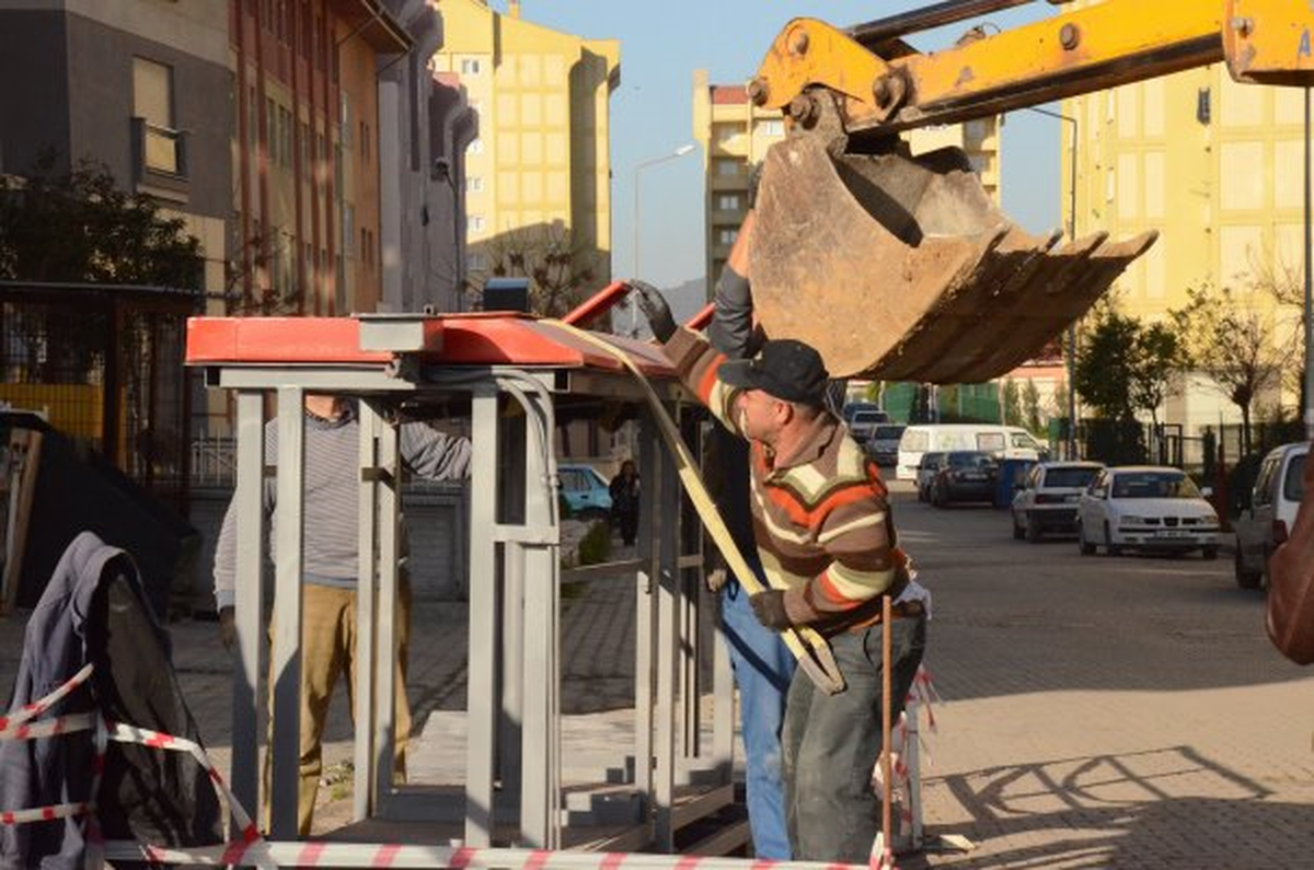Aliağa Belediyesi, Çöpleri Yeraltına Alıyor