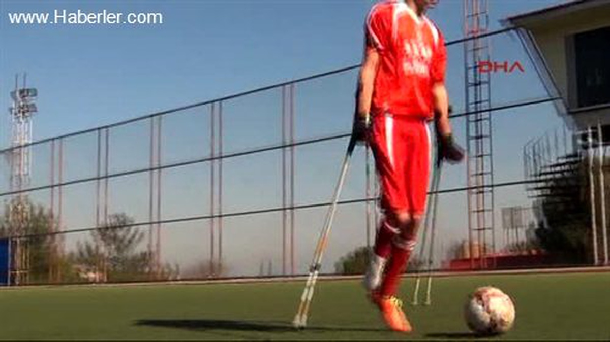 Ayağı Kesildi, Hayata Futbolla Tutundu