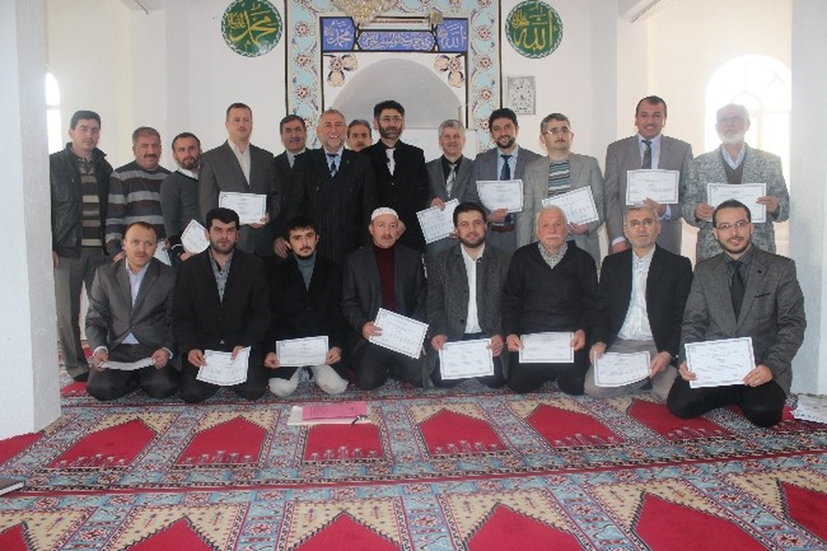 Beyşehir\'de Müezzinlere "Güzel Ezan Okuma" Sertifikası