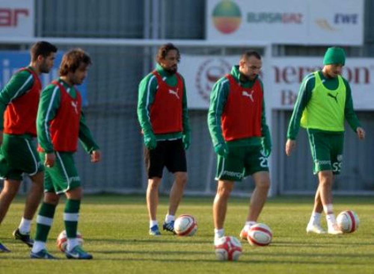 Bursaspor\'da Medical Park Antalyaspor Maçı Hazırlıkları