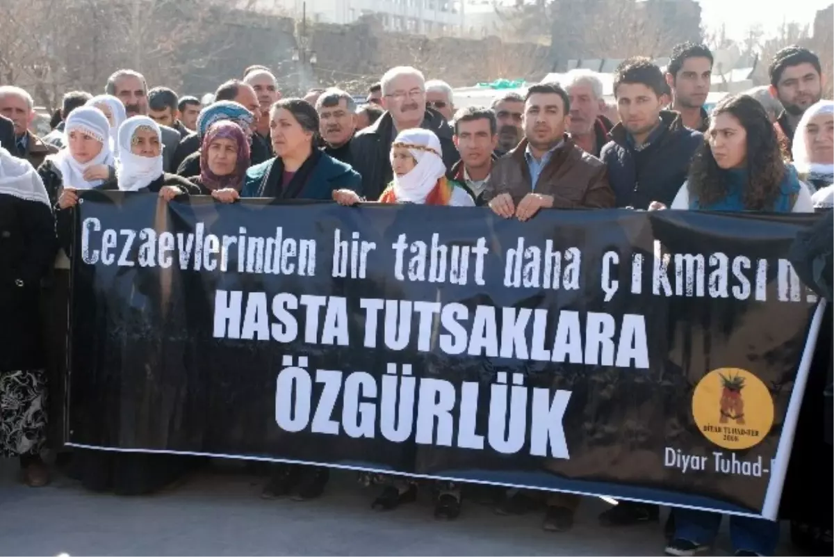 Diyarbakır\'da Hasta Tutuklular İçin Yürüyüş