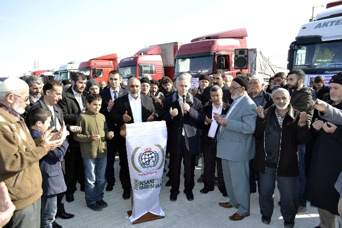 İhh\'dan Suriye\'ye Yardım Konvoyu