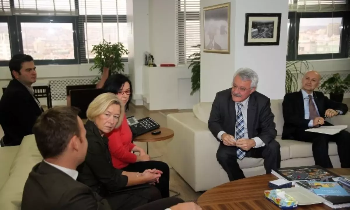 İsveçli Belediyecilerden Tanık'a Ziyaret