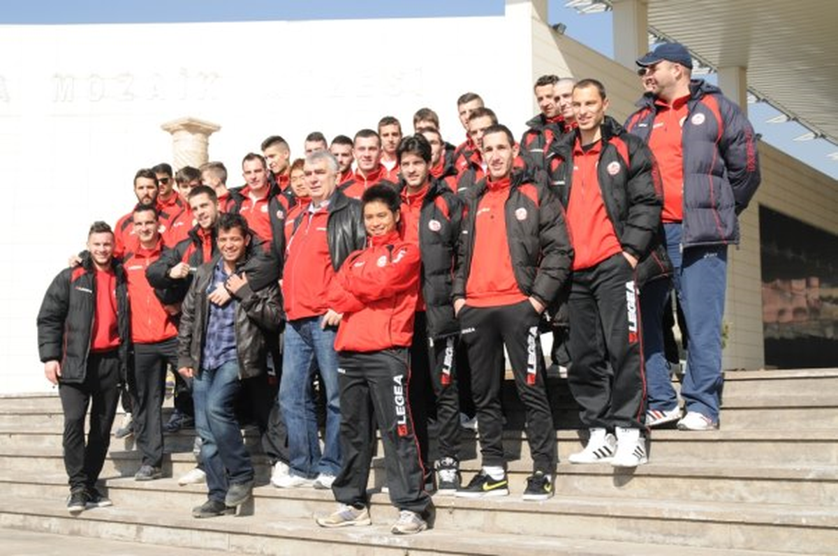Karadağ Futbol Takımı Kamp İçin Gaziantep\'i Tercih Etti