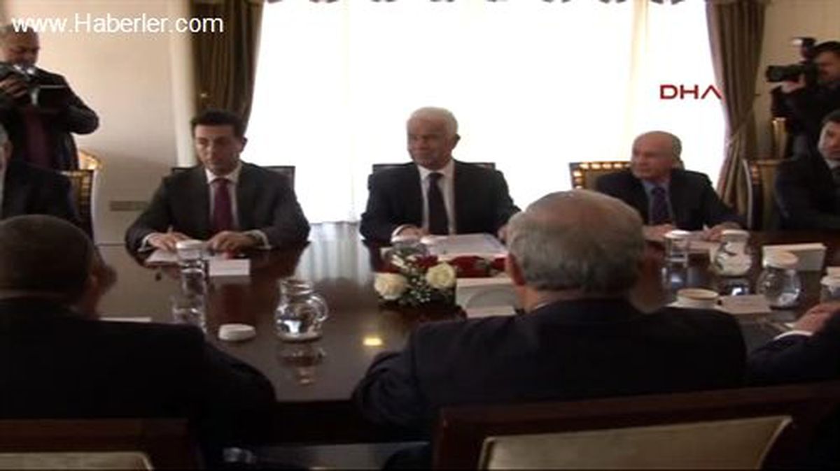 KKTC Cumhurbaşkanı Eroğlu KKTC Meclisinde Temsil Edilen Siyasi Partililer ile Kıbrıs Sorunu ve...